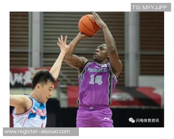 马龙姚明季后赛精彩瞬间回顾与传奇对决的深度分析 马龙姚明季后赛精彩瞬间回顾与传奇对决的深度分析