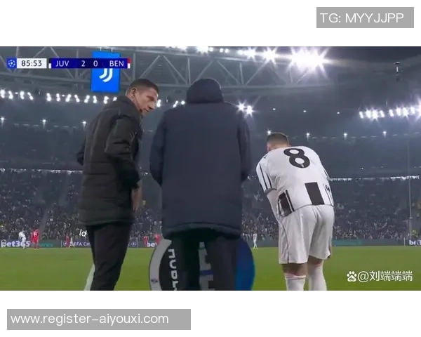 意甲激战:本菲卡逆转巴黎圣日耳曼红牌事件引发全场热议与争议 意甲激战:本菲卡逆转巴黎圣日耳曼红牌事件引发全场热议与争议