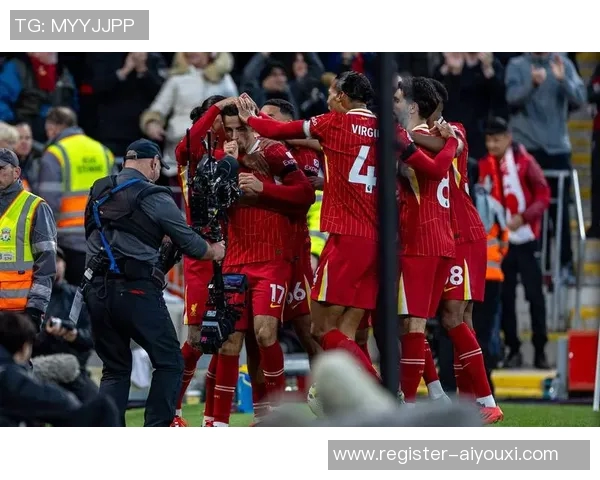 英超激战利物浦逆转曼城全场沸腾转会传闻再起