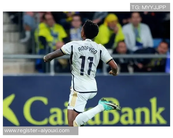 中超精彩对决尤文图斯3-0热刺点球争议引发全场热议 中超精彩对决尤文图斯3-0热刺点球争议引发全场热议